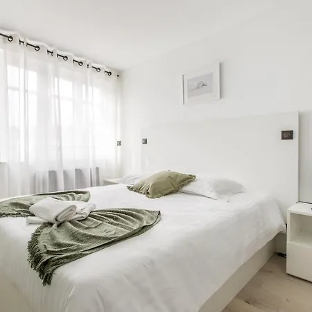 דירה Spacieux Et Moderne 4 A 5mn A Pieds Republique ליל