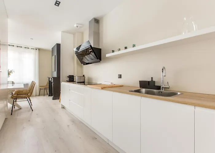 Spacieux Et Moderne 4 à 5mn à Pieds République * Lilla