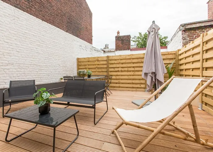 Spacieux Et Moderne 4 à 5mn à Pieds République Appartamento Lilla